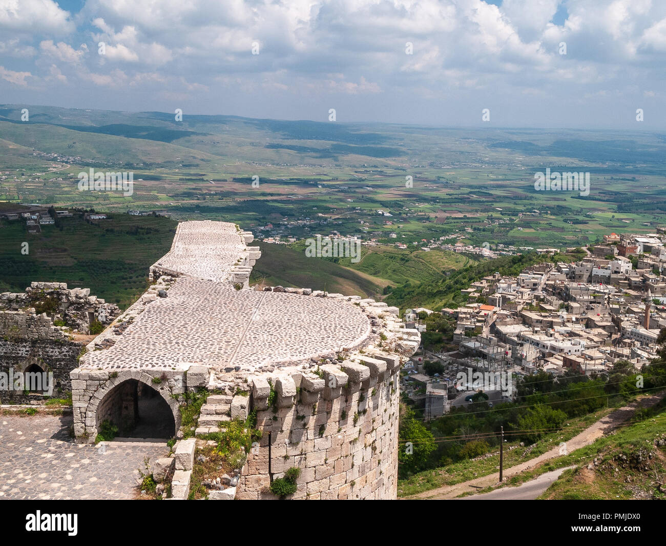 Krak des Chevaliers, formerly Crac de l'Ospital is a Crusader castle in ...