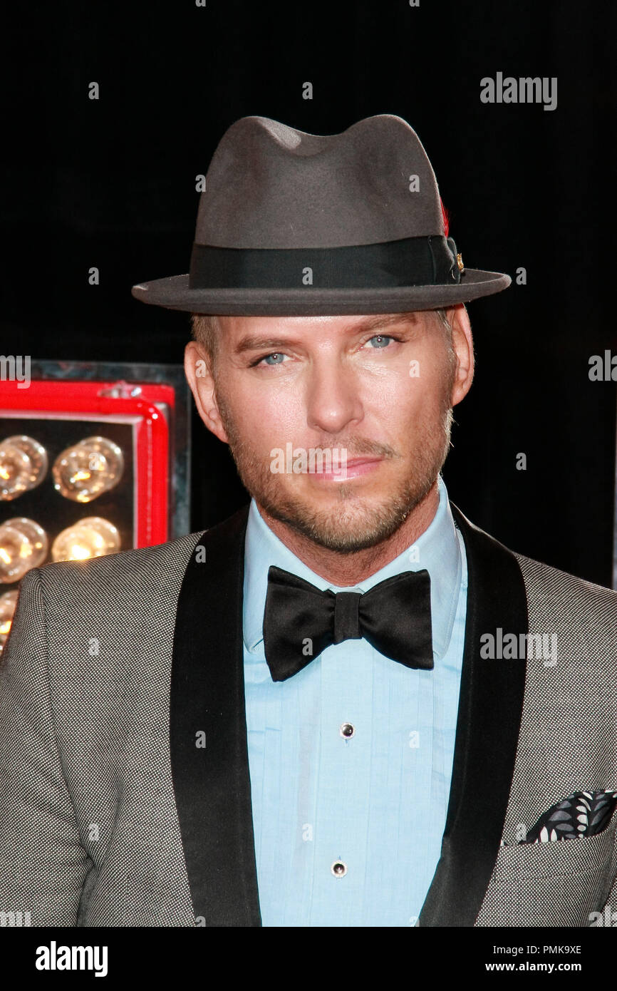 Matt Goss at the Premiere of Screen Gems&rsquo; &ldquo;Burlesque&rdquo;. Arrivals held at