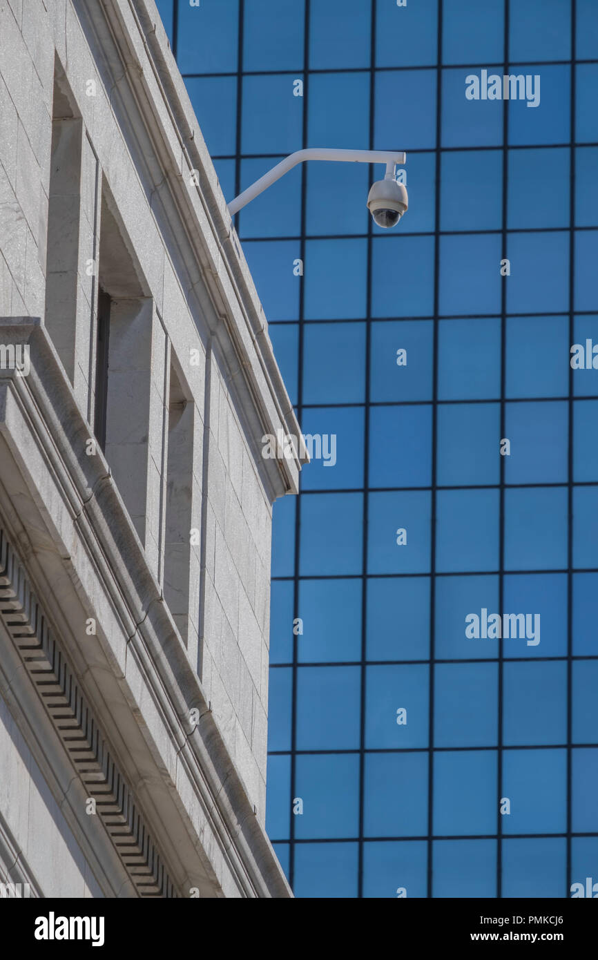 CCTV on the US Courthouse in Birmingham Al Stock Photo