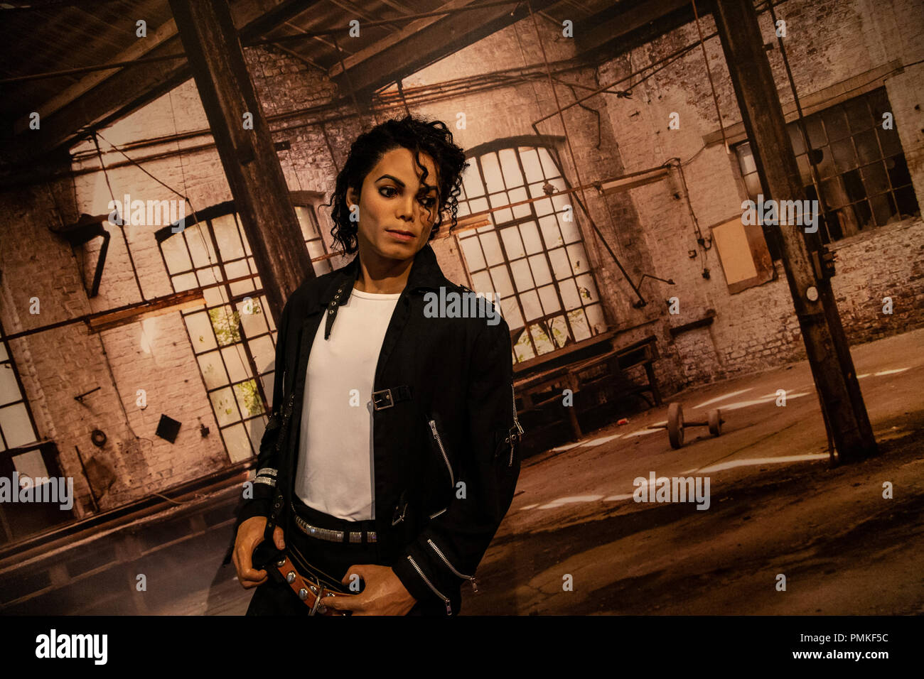 Michael jackson wax figure hi-res stock photography and images - Alamy