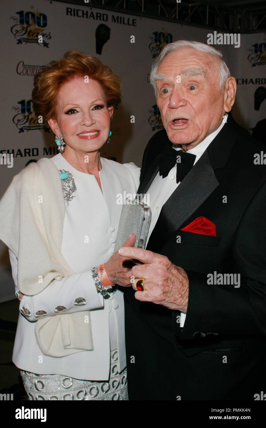 Tova borgnine hi-res stock photography and images - Alamy