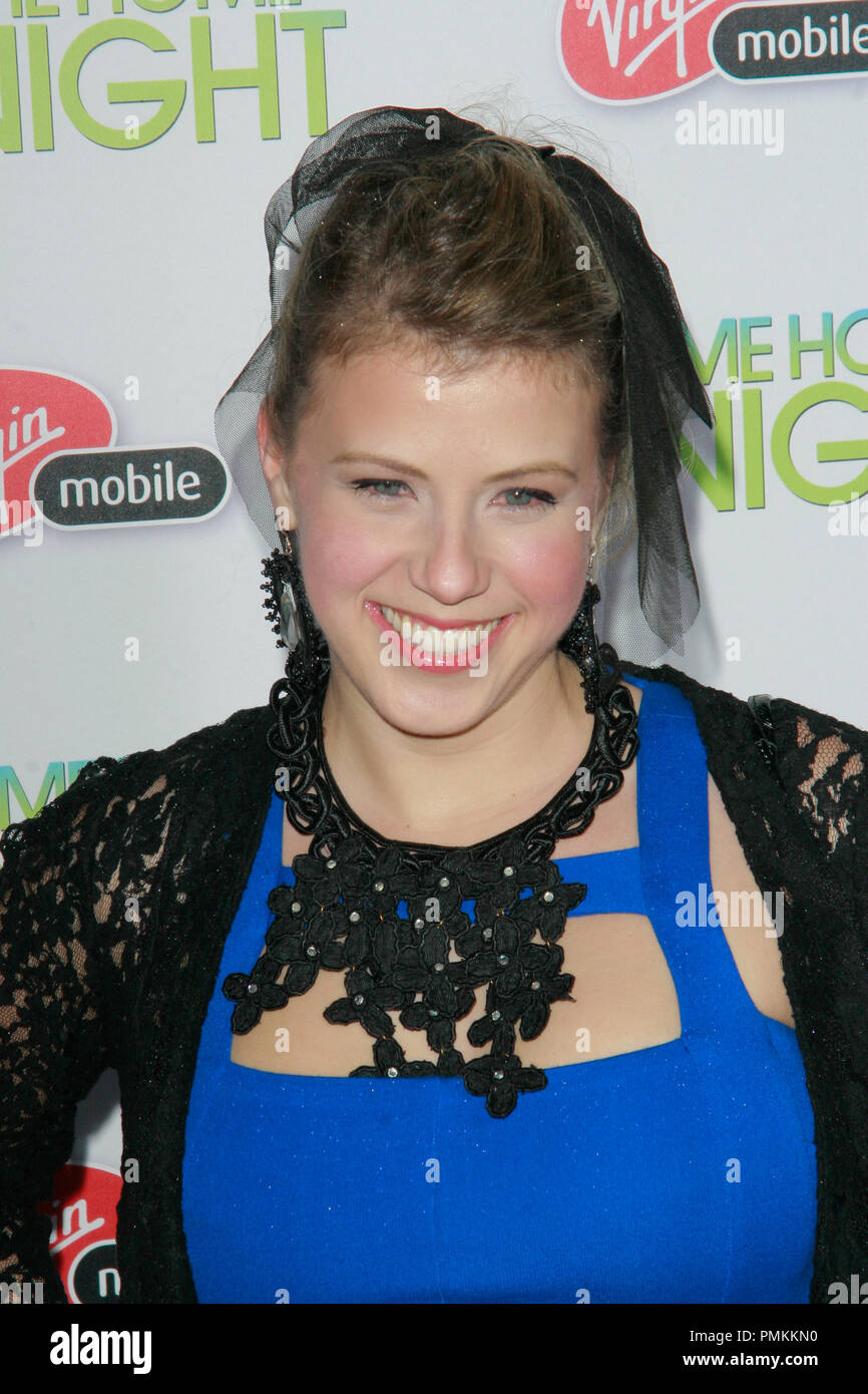 Siobhan Hewlett,Lindsay Davenport 3 Grand Slam singles titles XXX photos Haley Pullos,Nora Zehetner born February 5, 1981 (age 37) Mary Tyler Moore,Allison Mack Adult pictures Helene Yorke,Eleanor Summerfield