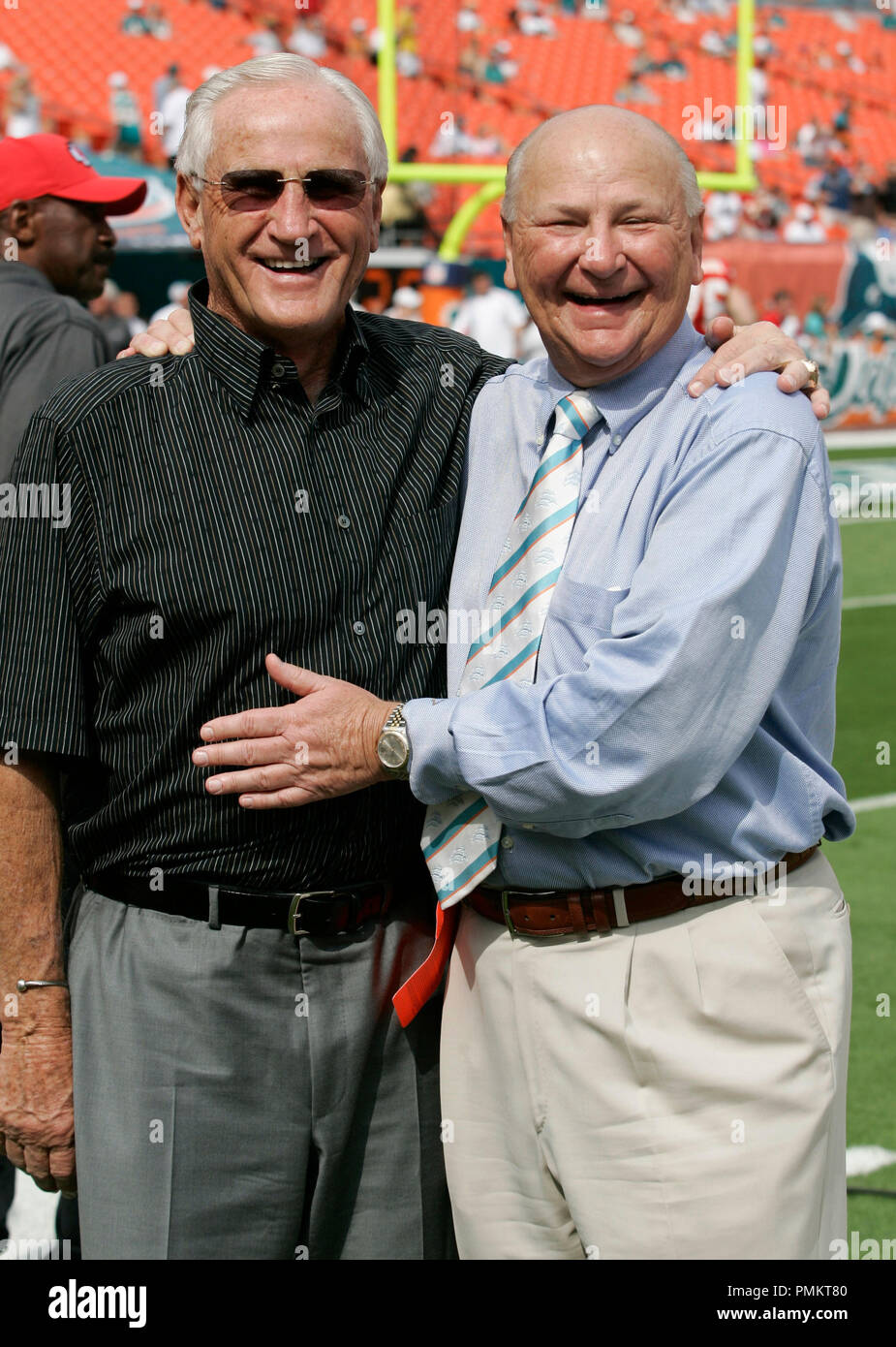 Ex miami dolphins coach don shula hi-res stock photography and