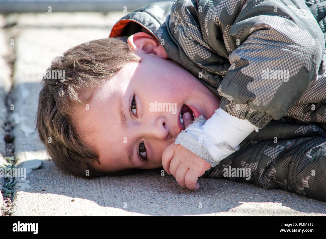 Throwing a tantrum hires stock photography and images Alamy