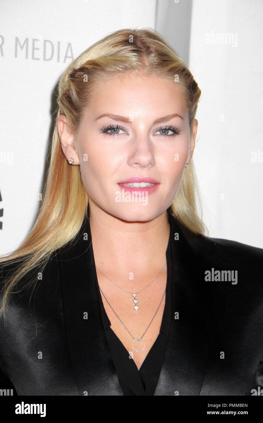 Elisha Cuthbert 08 29 2011 An Evening With Happy Endings The