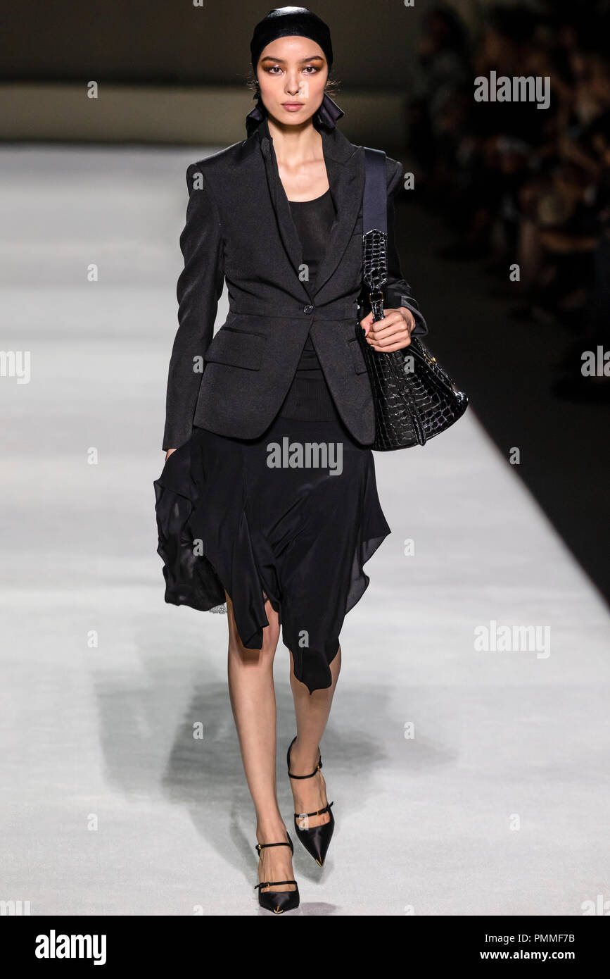 NEW YORK, NY - September 05, 2018: Fei Fei Sun walks the runway at the Tom  Ford Spring Summer 2019 fashion show during New York Fashion Week Stock  Photo - Alamy