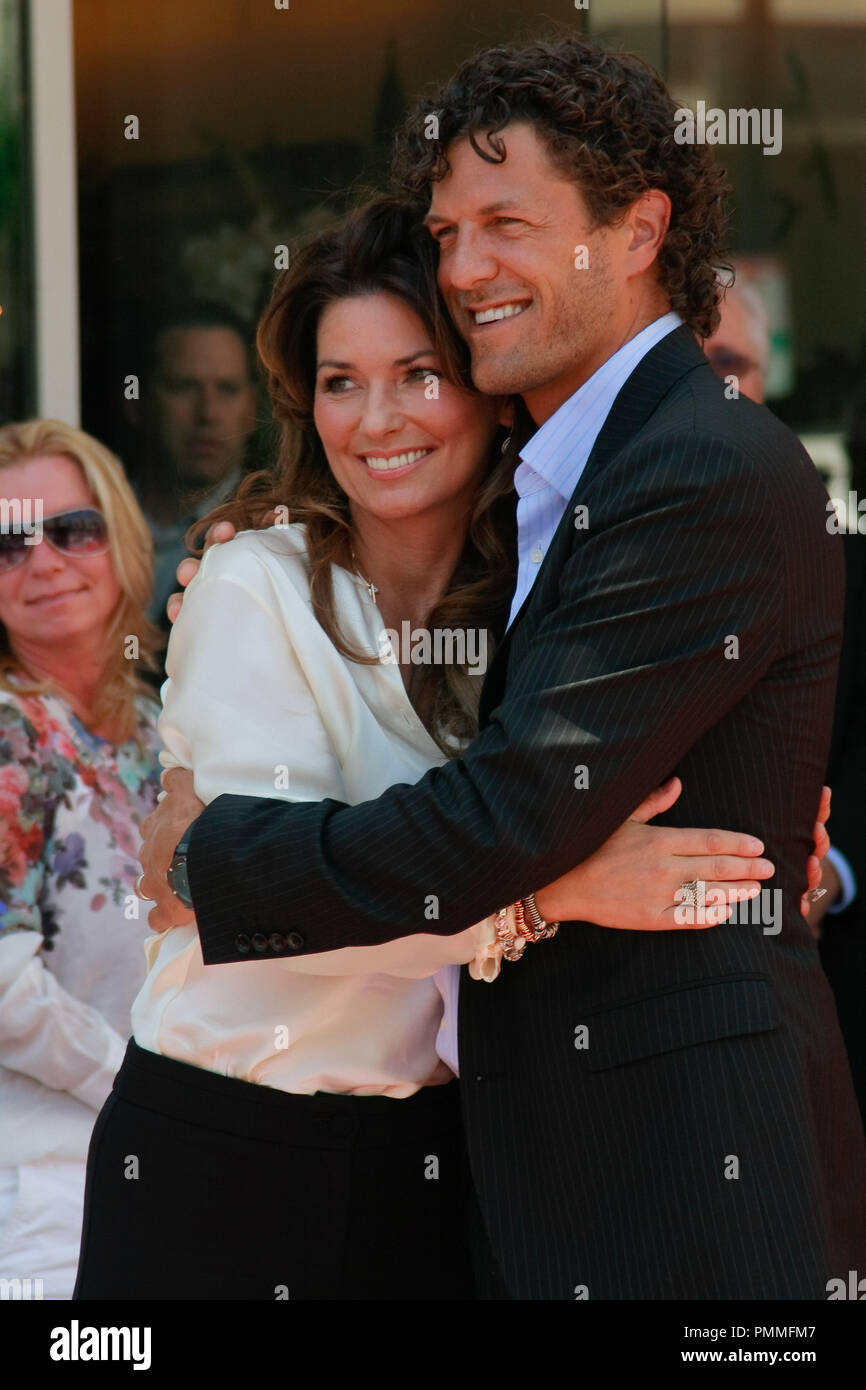 shania-twain-and-husband-frederic-thiebaud-hi-res-stock-photography-and