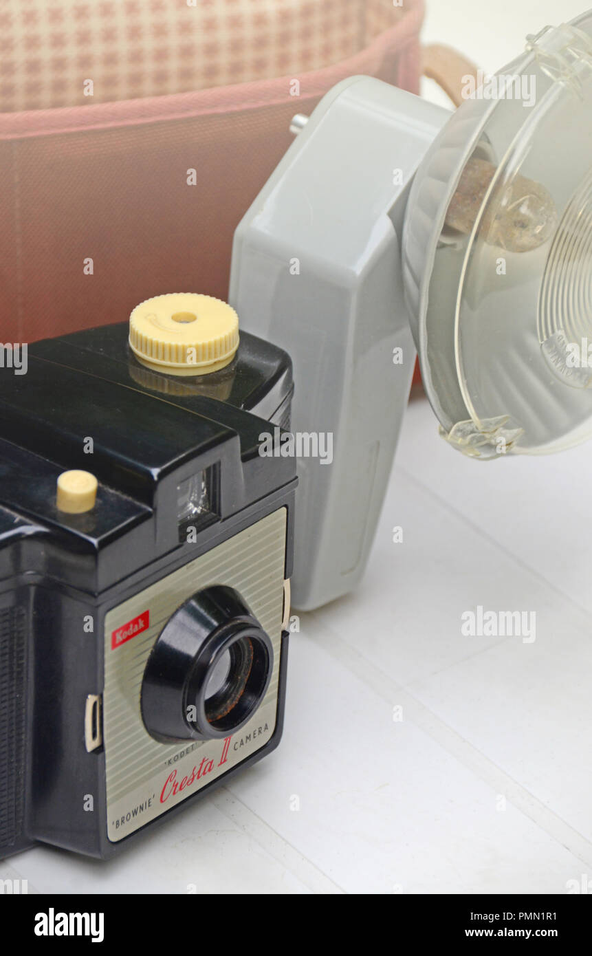 The vintage  Brownie Cresta II camera with its external flash Stock Photo