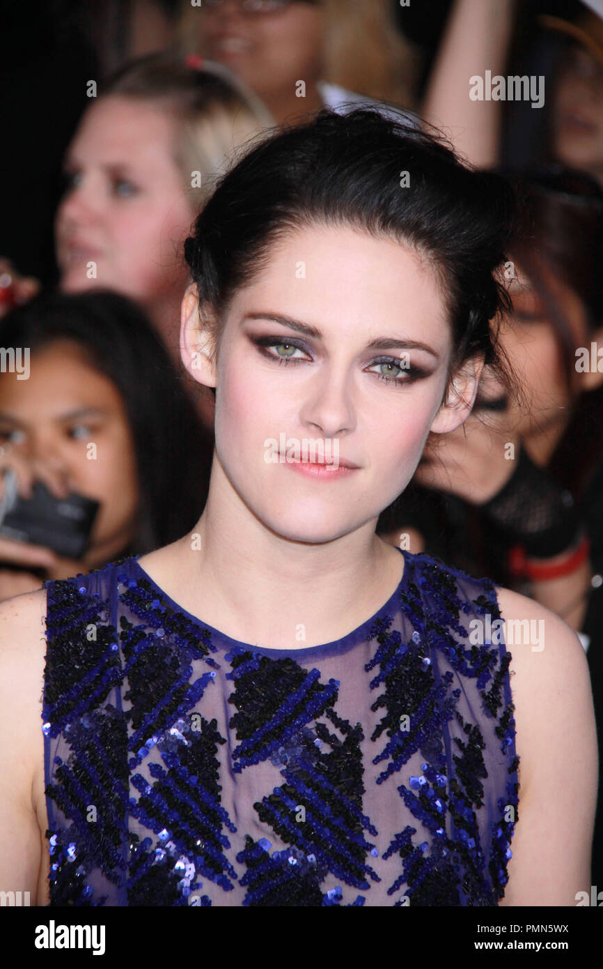 Kristen Stewart 11142011 The Twilight Saga Breaking Dawn Part1 Premiere Held At Nokia 