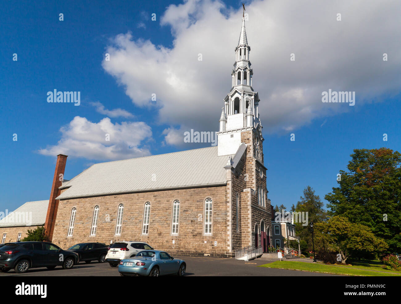 Église de Saint-François-Xavier. Churct on Rue Shefford in Bromont town, Eastern Townships in Quebec, Canada. Stock Photo