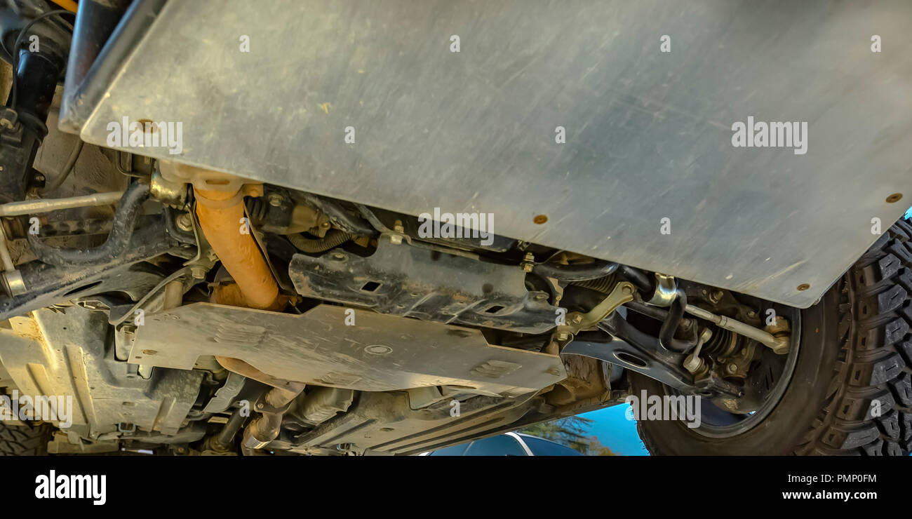 Under chassis hires stock photography and images Alamy