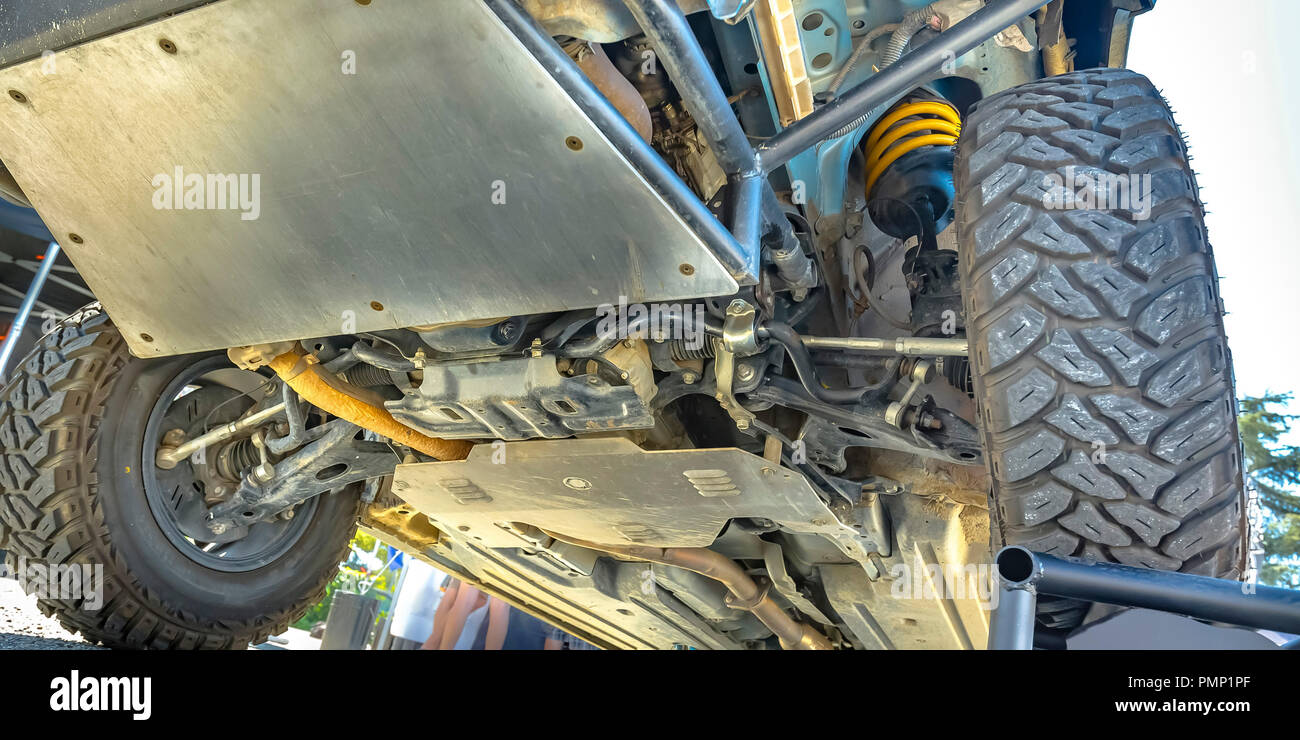 Under chassis hires stock photography and images Alamy