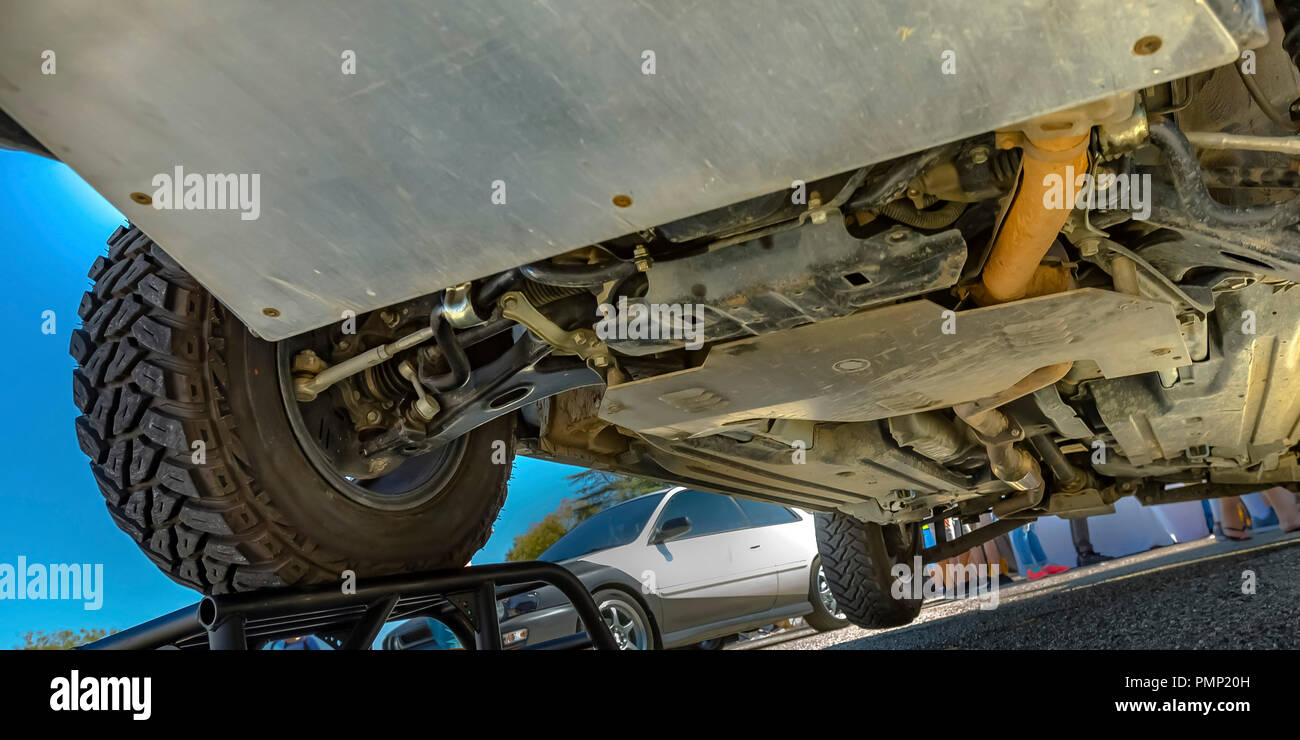 Under chassis hires stock photography and images Alamy