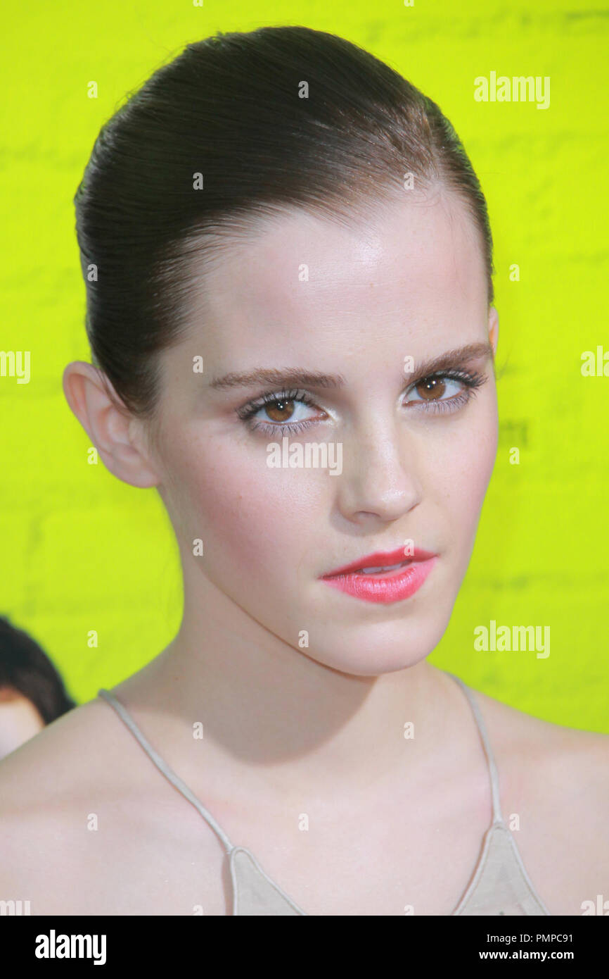 Emma Watson 09 10 2012 The Perks Of Being A Wallflower