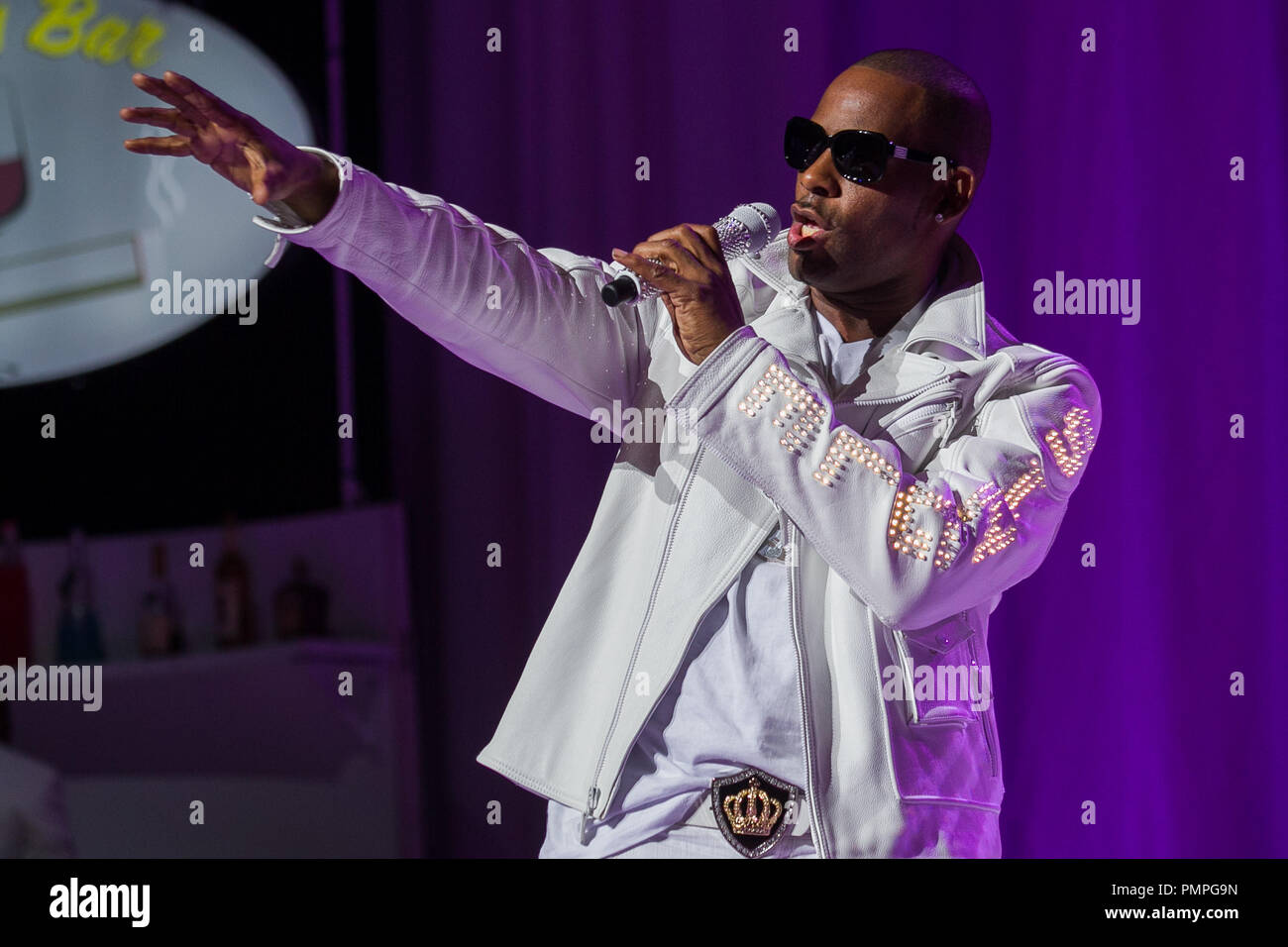 R Kelly performs during his 'Single Ladies' tour at Nokia Theatre L.A. LIVE on November 2, 2012 in Los Angeles. CA. Photo by Eden Ari / PRPP / PictureLux  File Reference # 31687 019PRPPEA  For Editorial Use Only -  All Rights Reserved Stock Photo