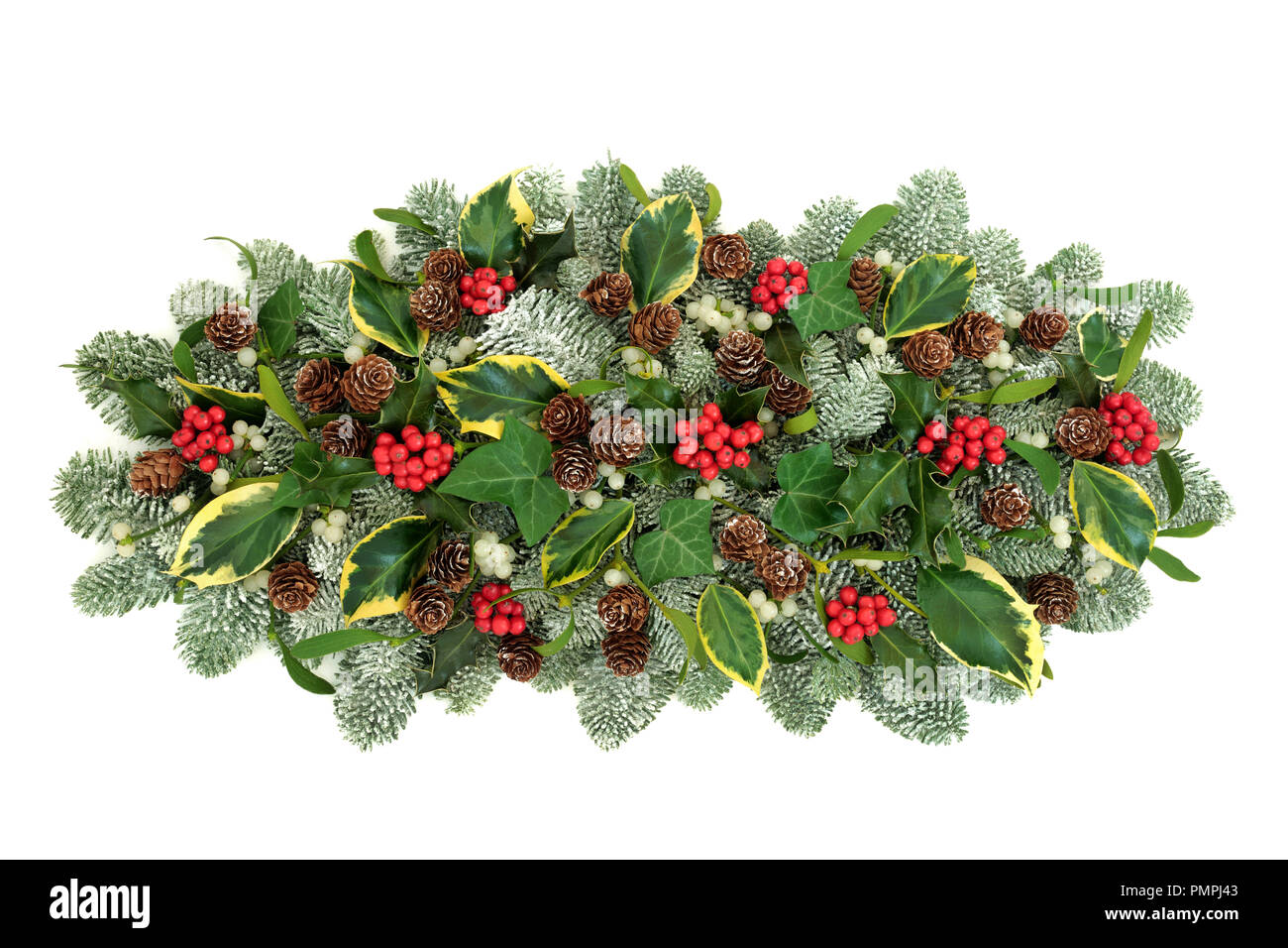 Pine fir cones holly berries hi-res stock photography and images - Alamy
