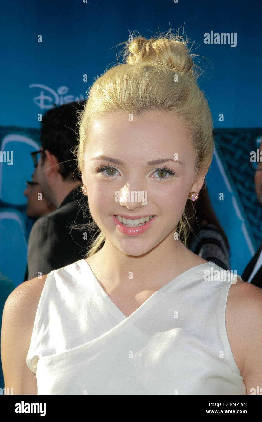 Peyton List at the World Premiere of Disney Pixar's 