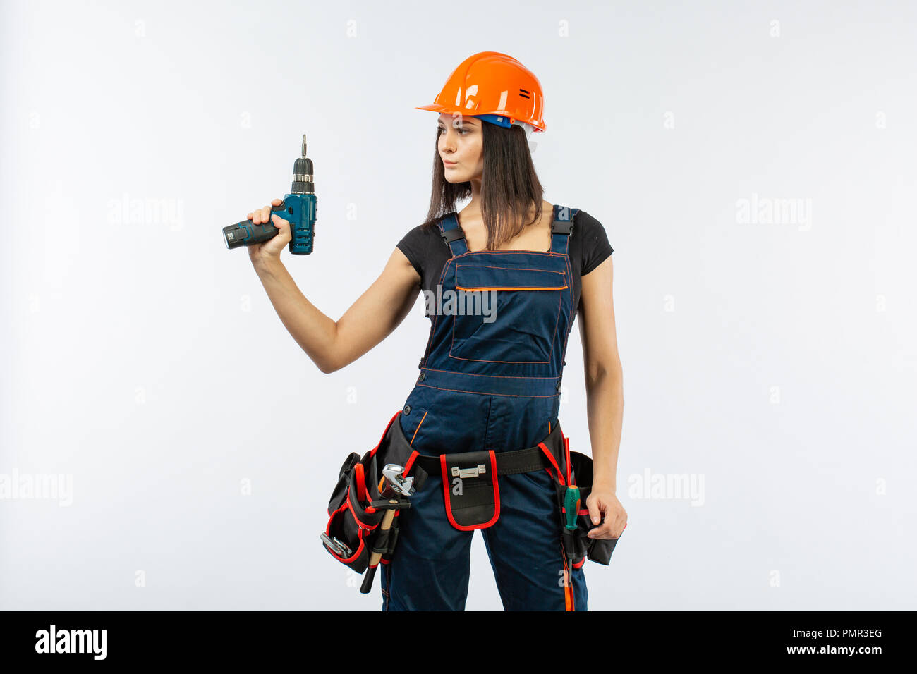 Девушка строитель картинки. Девушка на стройке. Girl builder. Девушка с инструментом в руках. Girl builder.