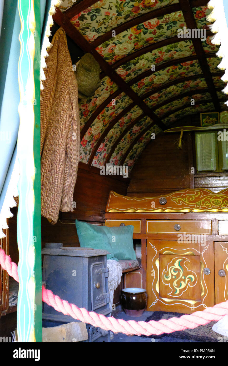 Gypsy caravans hires stock photography and images Alamy