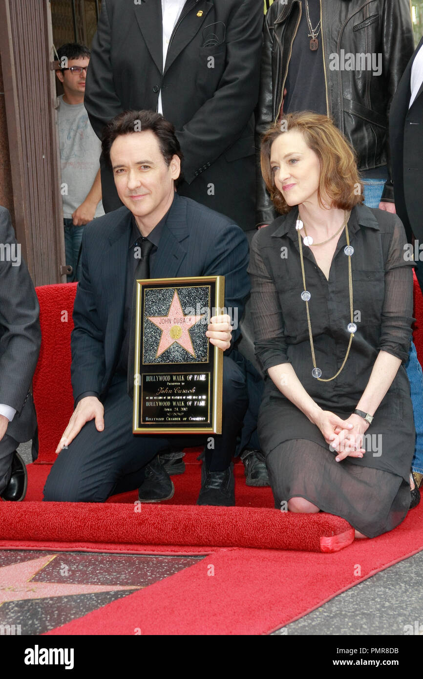 Richard Burke Joan Cusack Joan cusack and john cusack hi-res stock photography and images - Page 2 - Alamy
