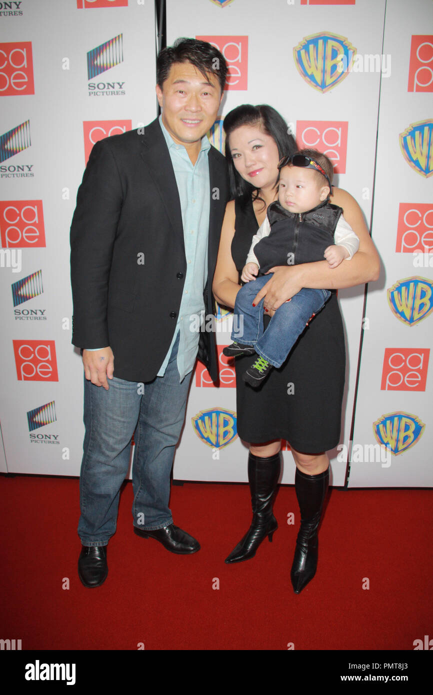 Chil kong erin quill cape hires stock photography and images Alamy