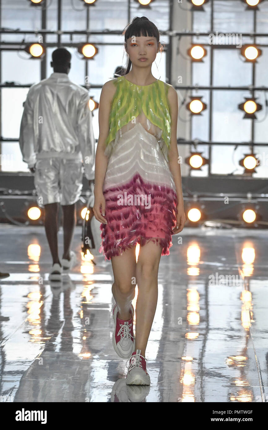 Byblos Milano SpringSummer 2019 Collection – Milan Fashion Week Byblos Milano SpringSummer 2019 Collection – Milan Fashion Week
