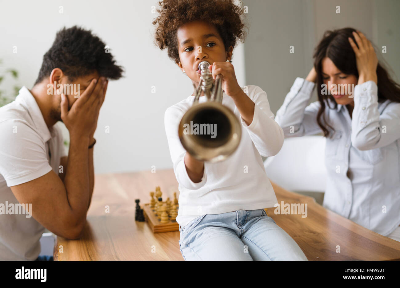 Making noise hires stock photography and images Alamy