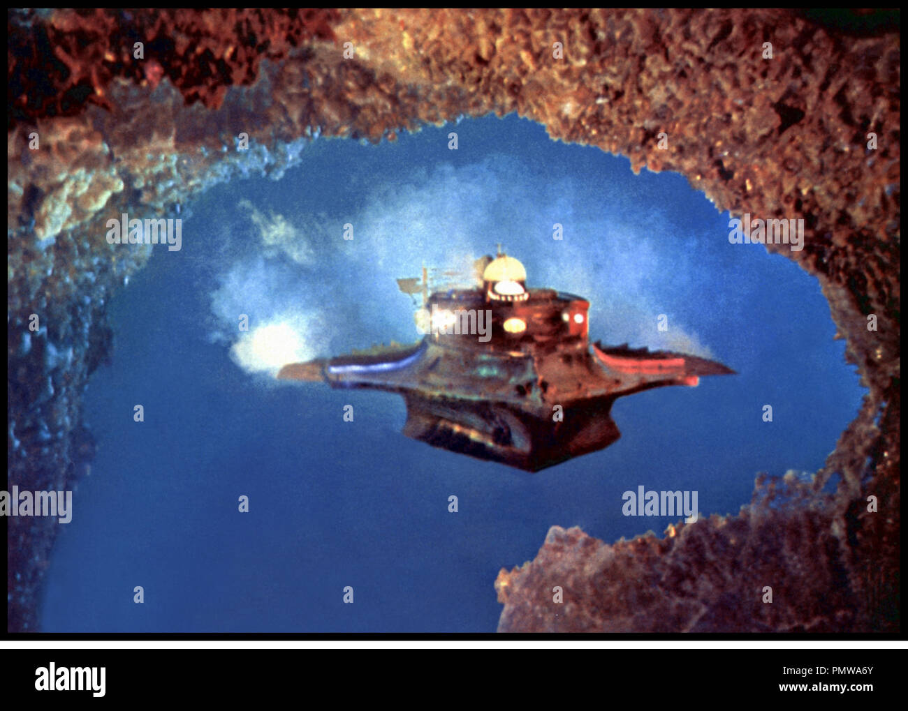 Le Capitaine Nemo Et La Ville Sous Marine Captain Nemo Stock Photos & Captain Nemo Stock Images - Alamy