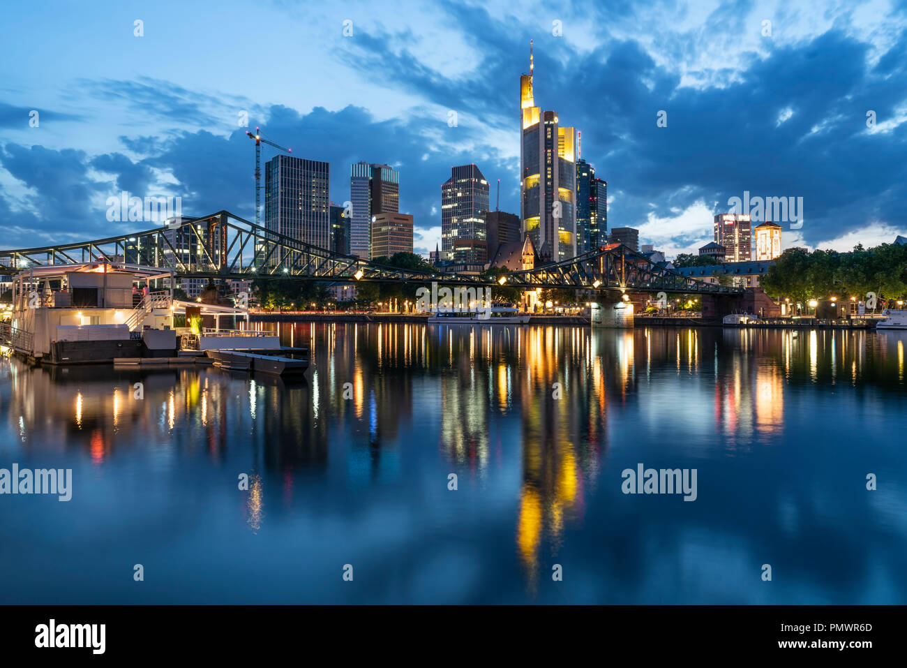 Skyline, Eisener Steg, river Main, Commerzbank, twilight, Frankfurt, Hessen, Germany Stock Photo