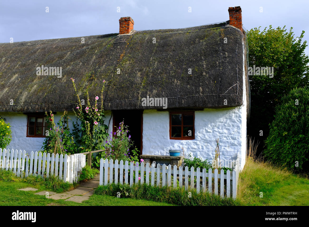 Victorian Cottage Uk High Resolution Stock Photography and Images - Alamy