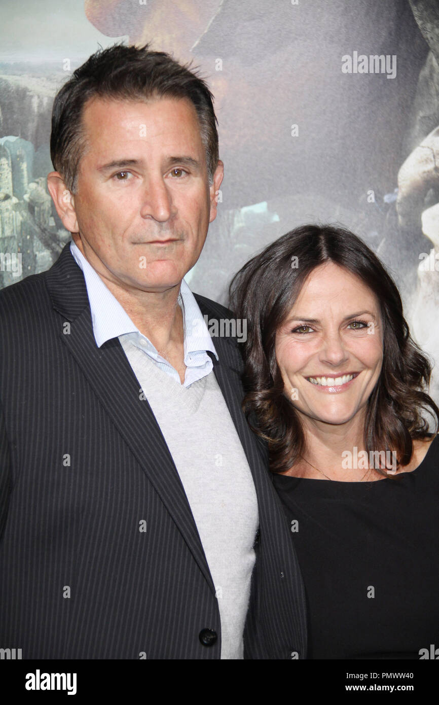 Anthony LaPaglia, Gia Carides 02/26/2013 'Jack The Giant Slayer' premiere held at TCL Chinese Theatre in Hollywood, CA Photo by Izumi Hasegawa / HNW / PictureLux Stock Photo