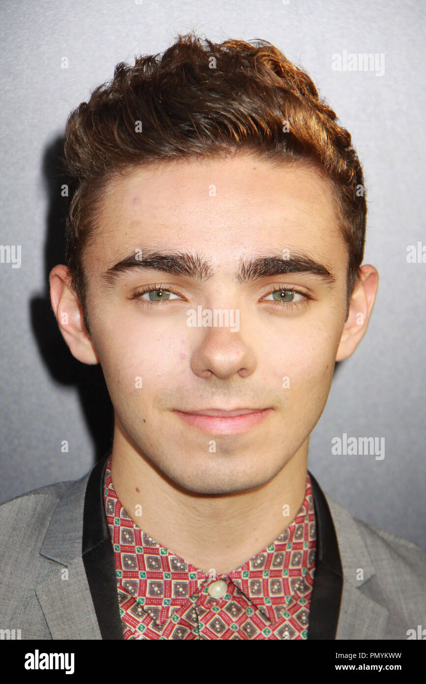 Nathan sykes red carpet hi-res stock photography and images - Alamy
