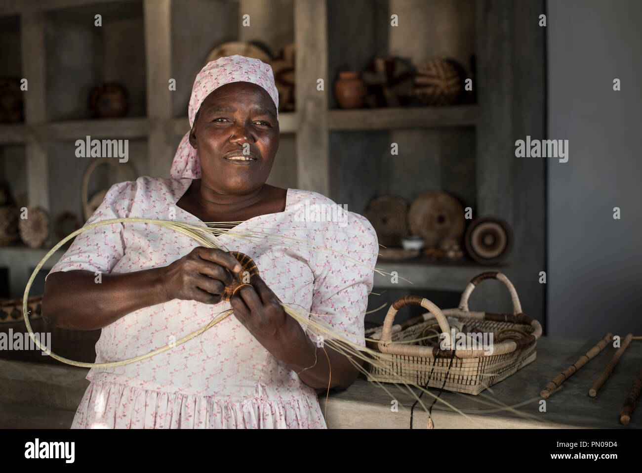 portrait basket weaver craft people Shrobe Botswana Stock Photo - Alamy