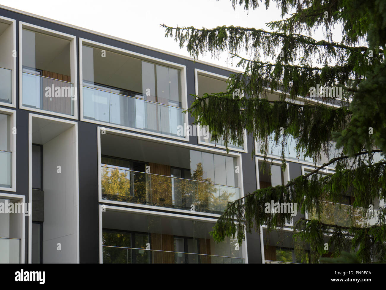 Facade of new modern apartment building Stock Photo - Alamy