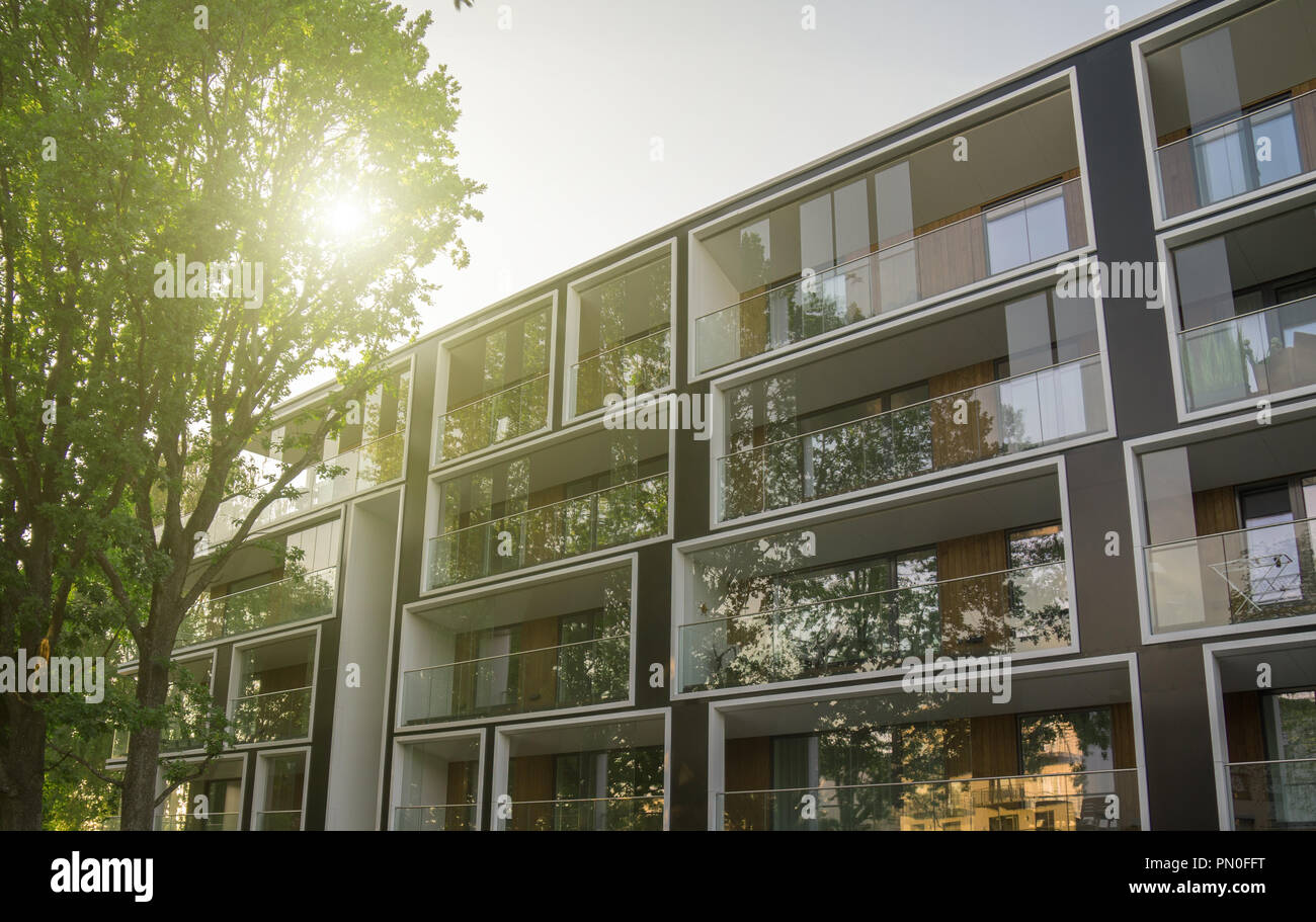 Facade of new modern apartment building Stock Photo - Alamy