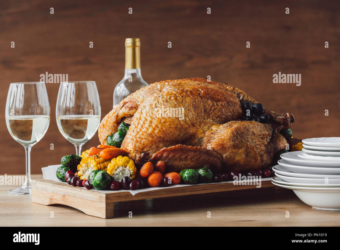 Roasted turkey with wine hires stock photography and images Alamy
