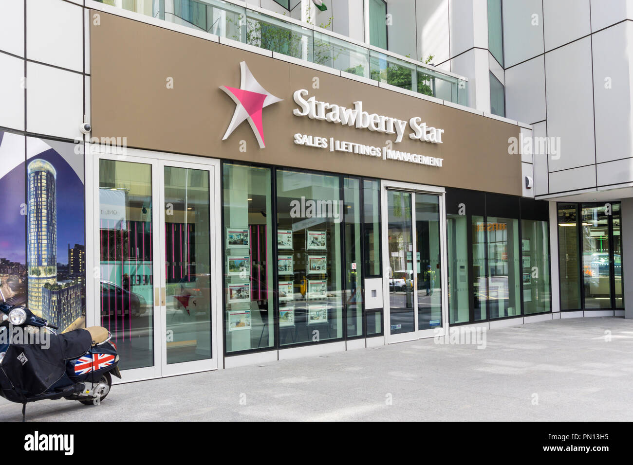 Sales, lettings & management offices of Strawberry Star property company at Vauxhall, London. Stock Photo