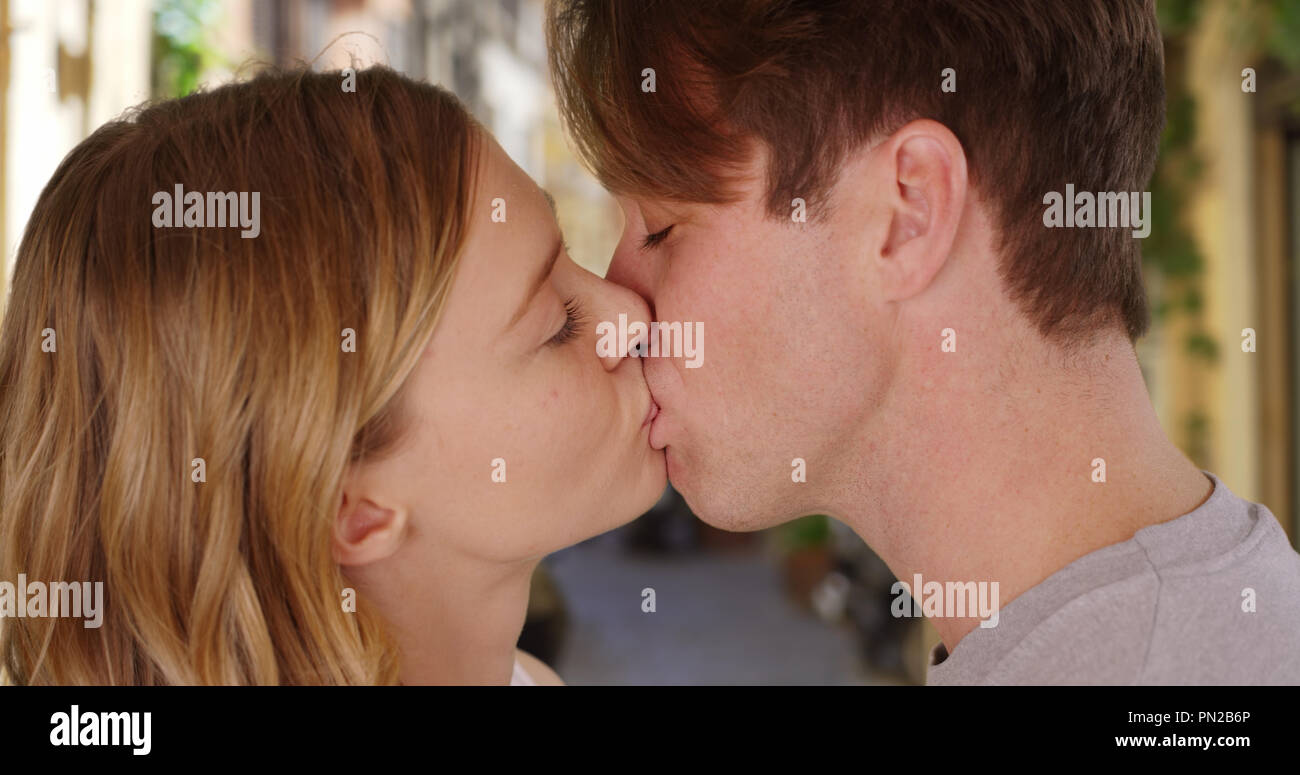 Couple kiss lips close up hires stock photography and images Alamy
