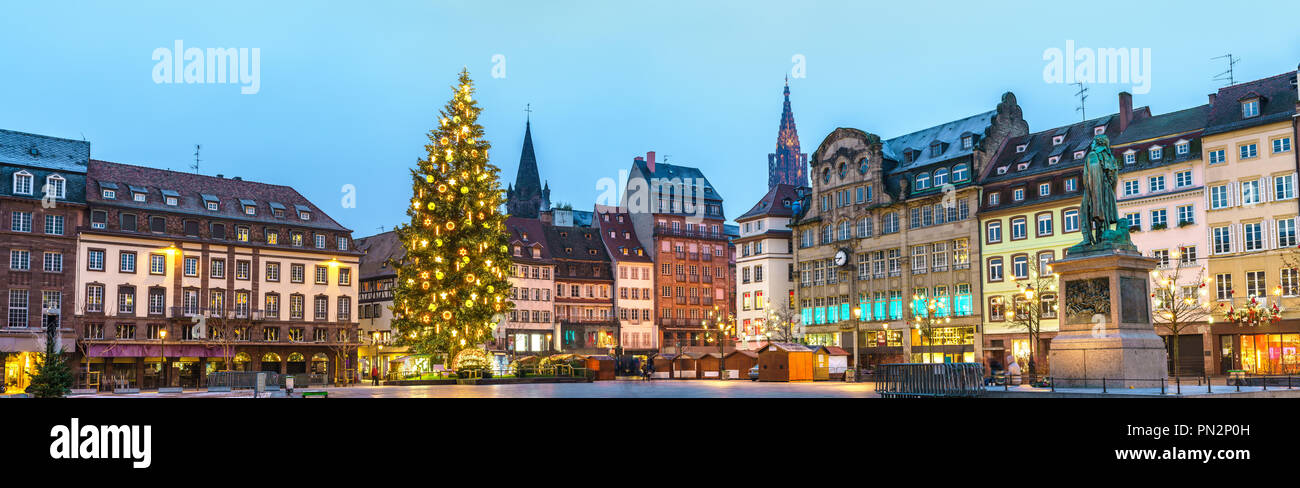 Panorama of Place Kleber with the Christmas Market in Strasbourg, France Stock Photo