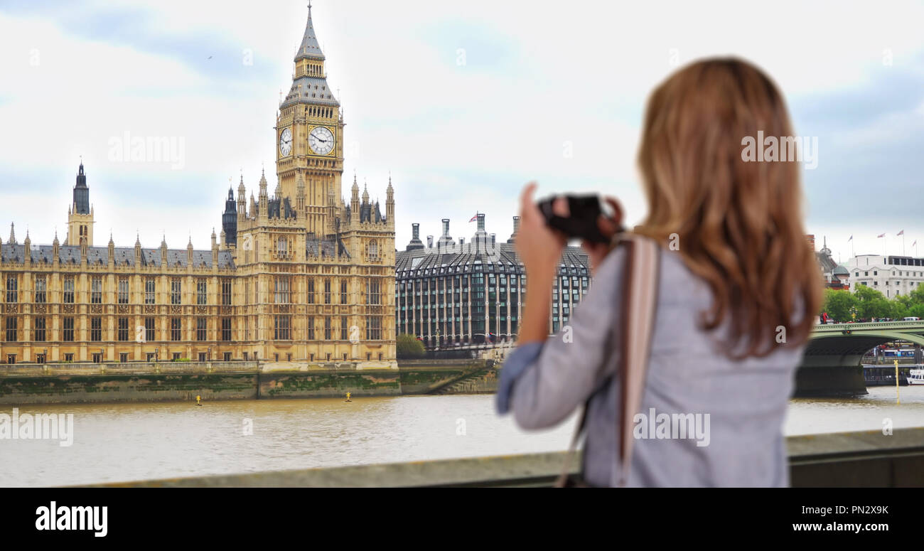Taking picture london rear view hi-res stock photography and images - Alamy