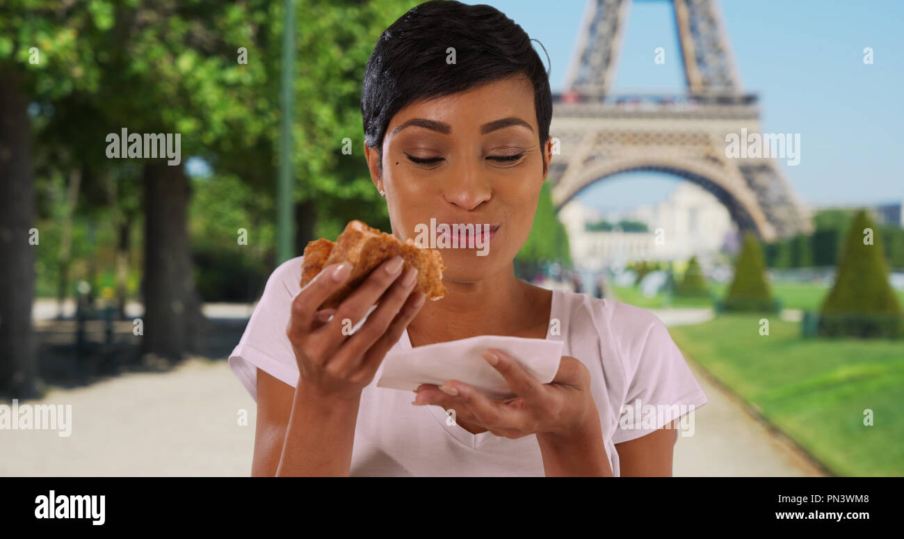 Beautiful lady eating pizza hires stock photography and images Alamy