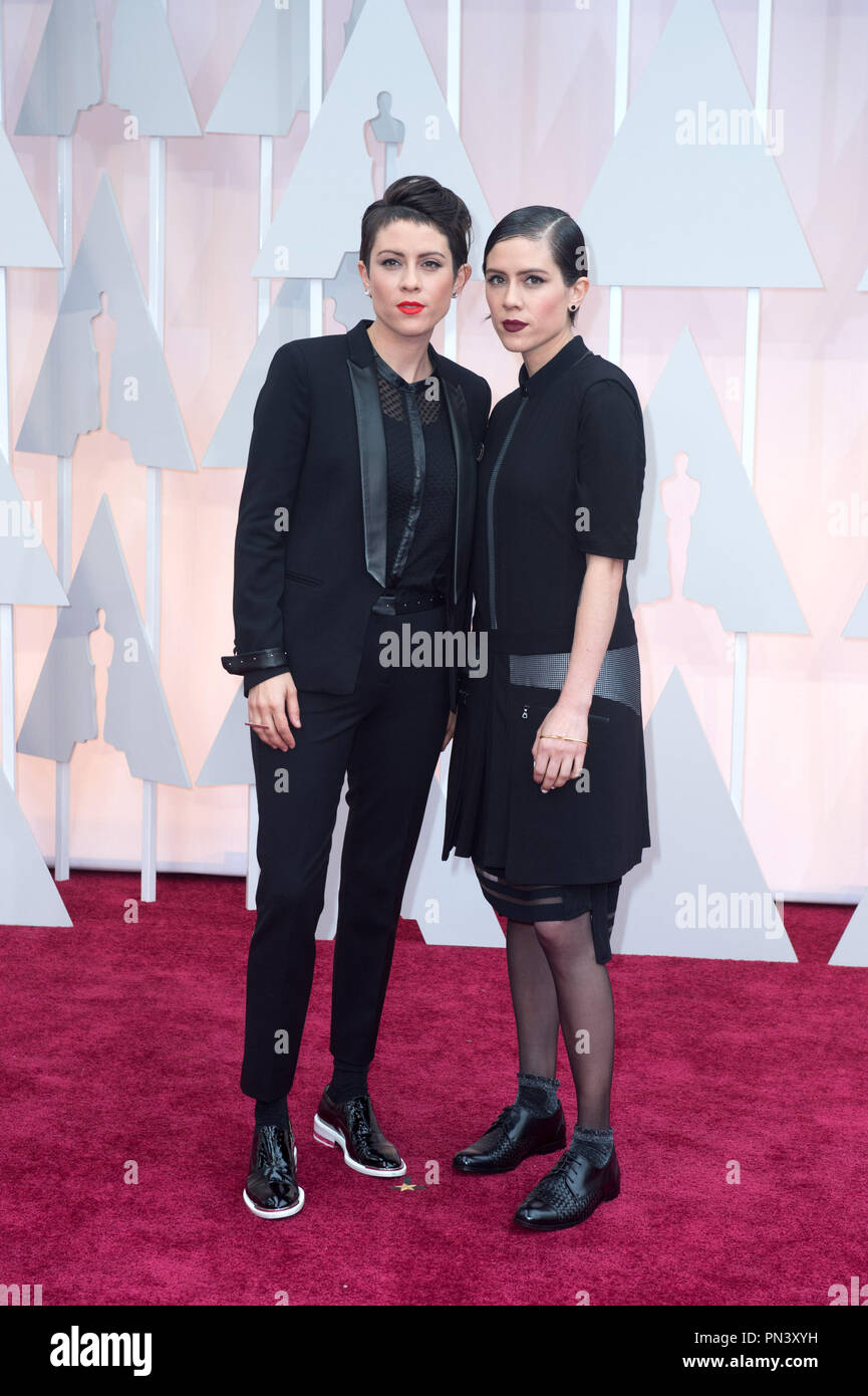 Tegan Quin and Sara Quin arrive for the live ABC Telecast of The 87th ...