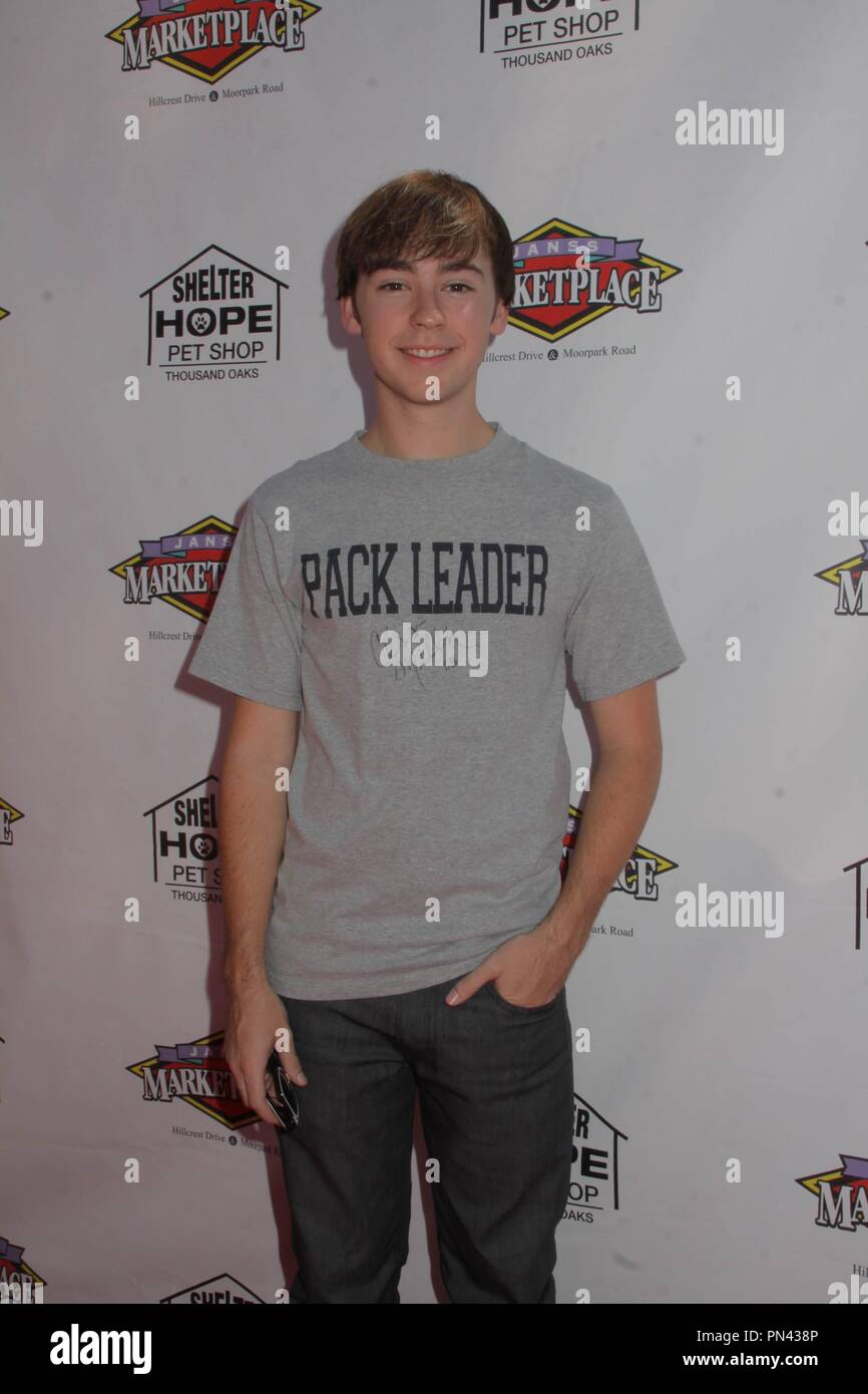 Chad Roberts 08/15/2015 Two and fourlegged red carpet event followed