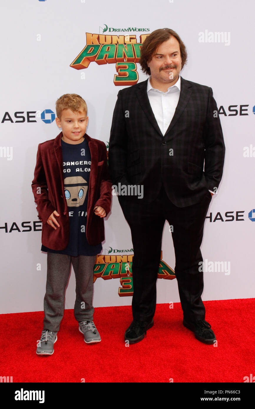 Los Angeles, CA, USA. 16th Jan, 2016. Jack Black, son Samuel Jason Black at  arrivals for KUNG FU PANDA 3 Premiere, TCL Chinese 6 Theatres (formerly  Grauman's), Los Angeles, CA January 16