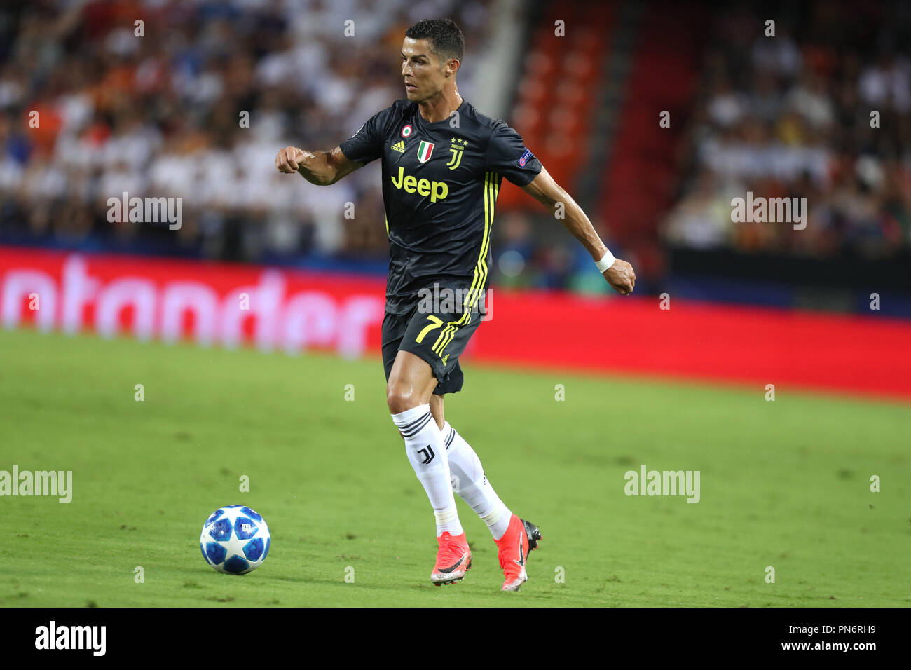 Cristiano ronaldo juventus fc 2018 hi-res stock photography and images ...