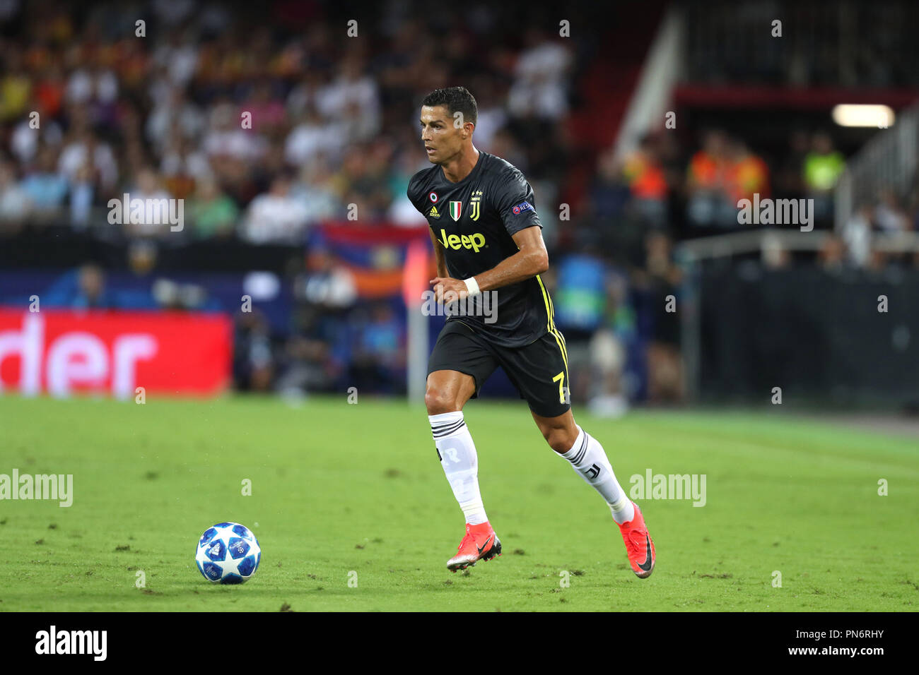 Cristiano ronaldo juventus fc 2018 hi-res stock photography and images ...