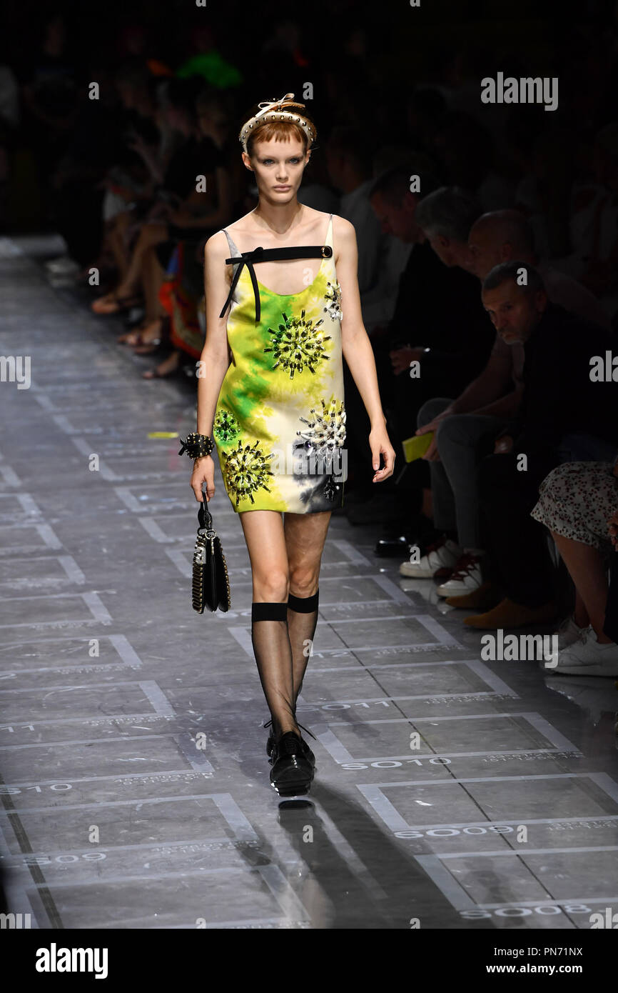 Tronchetti store prada 2018