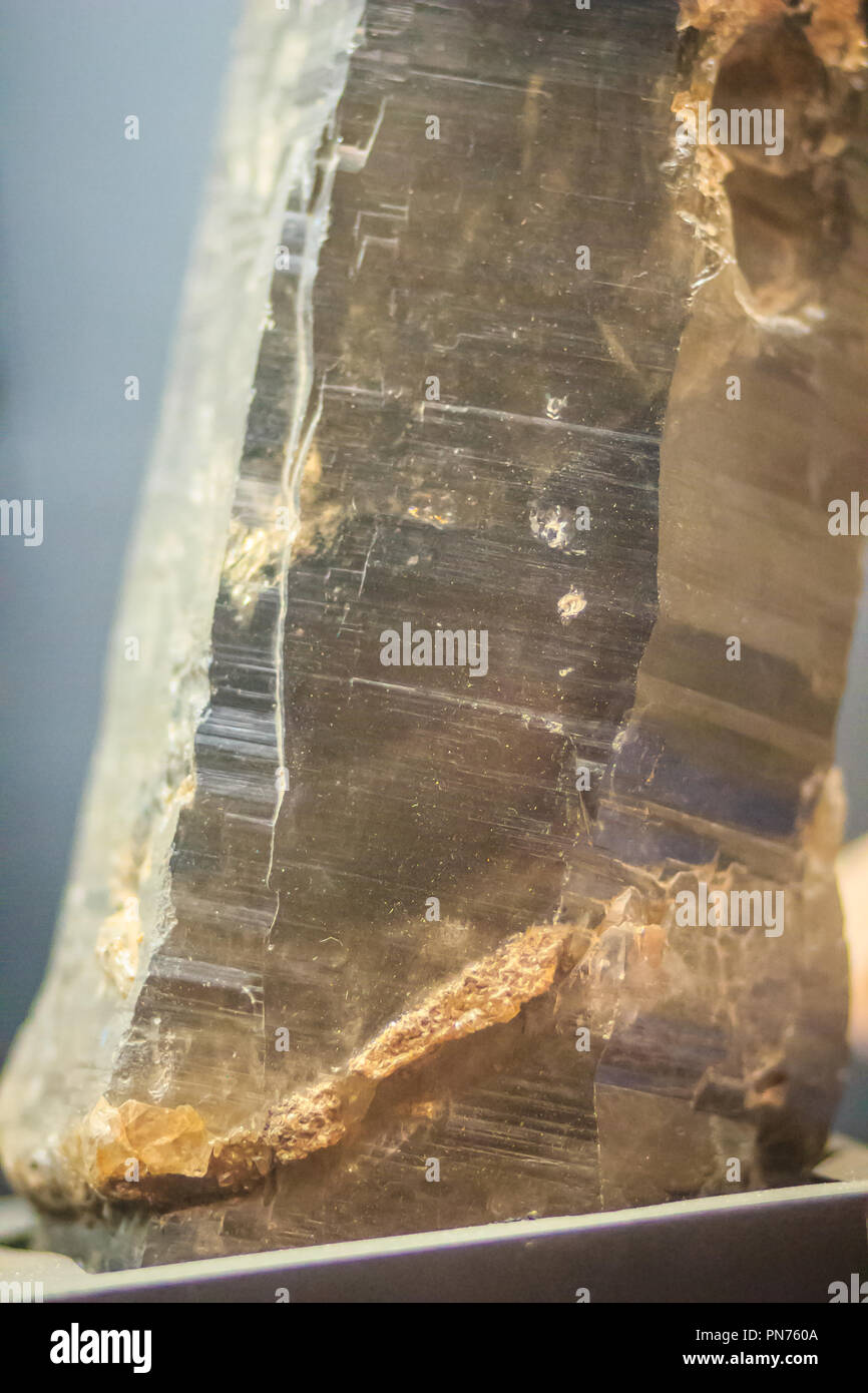 Manganese silicate mineral hires stock photography and images Alamy