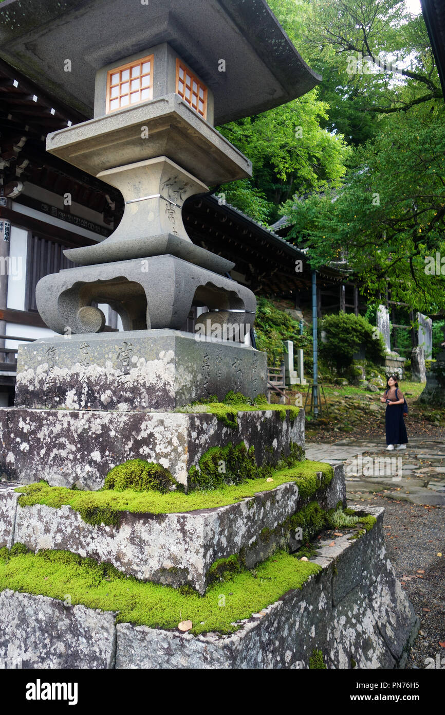 Japanese temples traditional japanese temples hi-res stock photography ...
