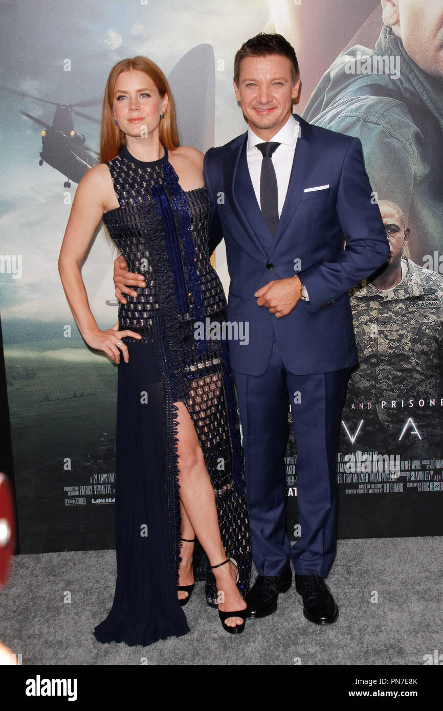 Amy adams and jeremy renner hi-res stock photography and images - Alamy